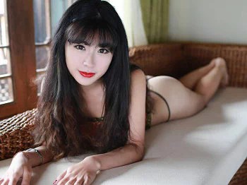 XiuRen第231期_嫩模刘雪妮Verna透明肚兜性感丁字裤写真42P