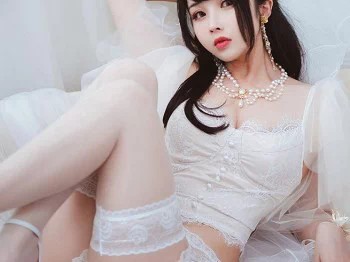 网络美女rioko凉凉子透明婚纱主题私房性感蕾丝内衣配白色蕾丝袜完美诱惑写真37P